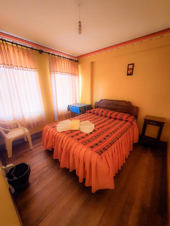 Hostal Luz Yhobimar Copacabana  Eksteriør billede