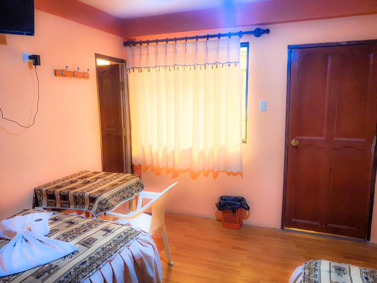 Hostal Luz Yhobimar Copacabana  Eksteriør billede