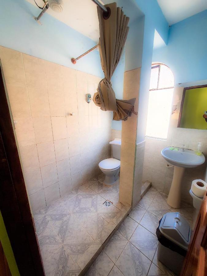 Hostal Luz Yhobimar Copacabana  Eksteriør billede