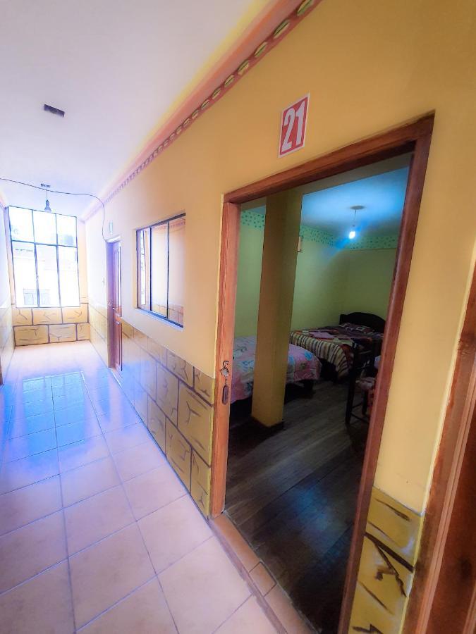 Hostal Luz Yhobimar Copacabana  Eksteriør billede
